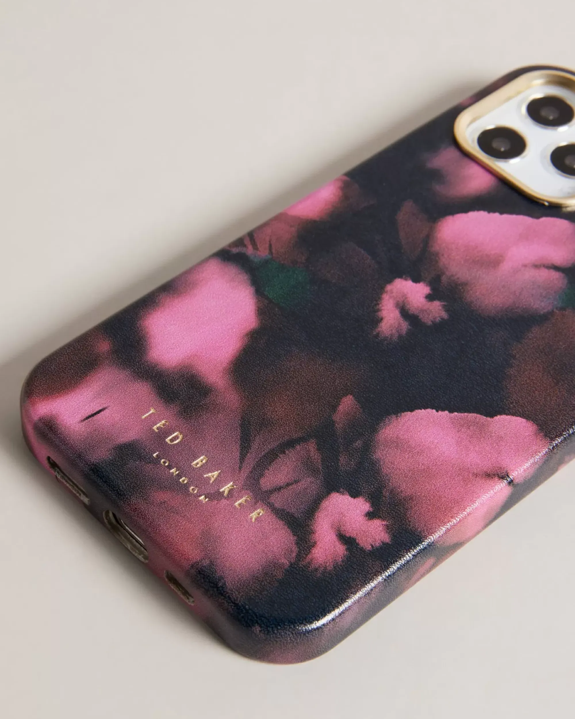 Ted Baker Blurs Black Outlet