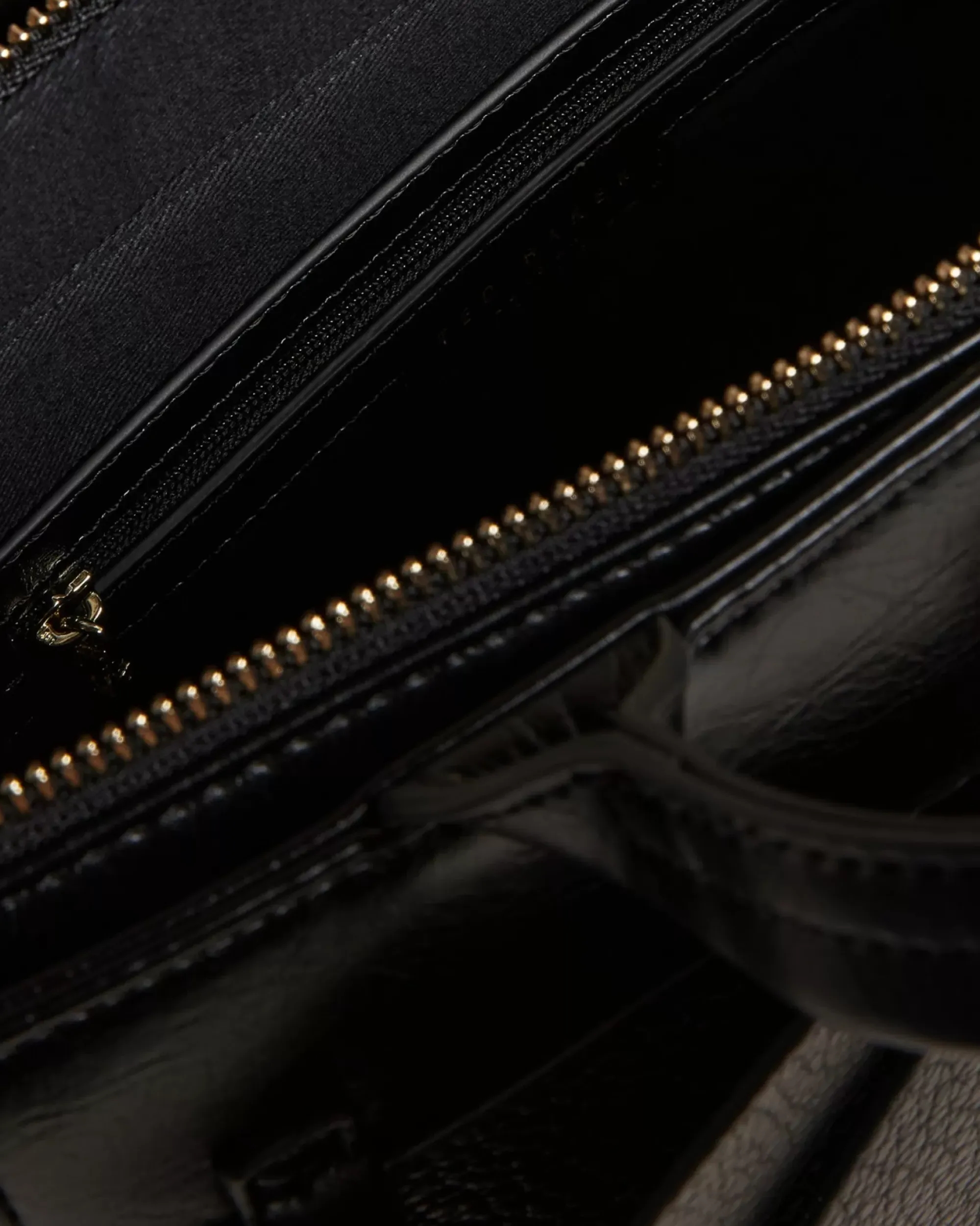 Ted Baker Jimsa Jet-Black Hot
