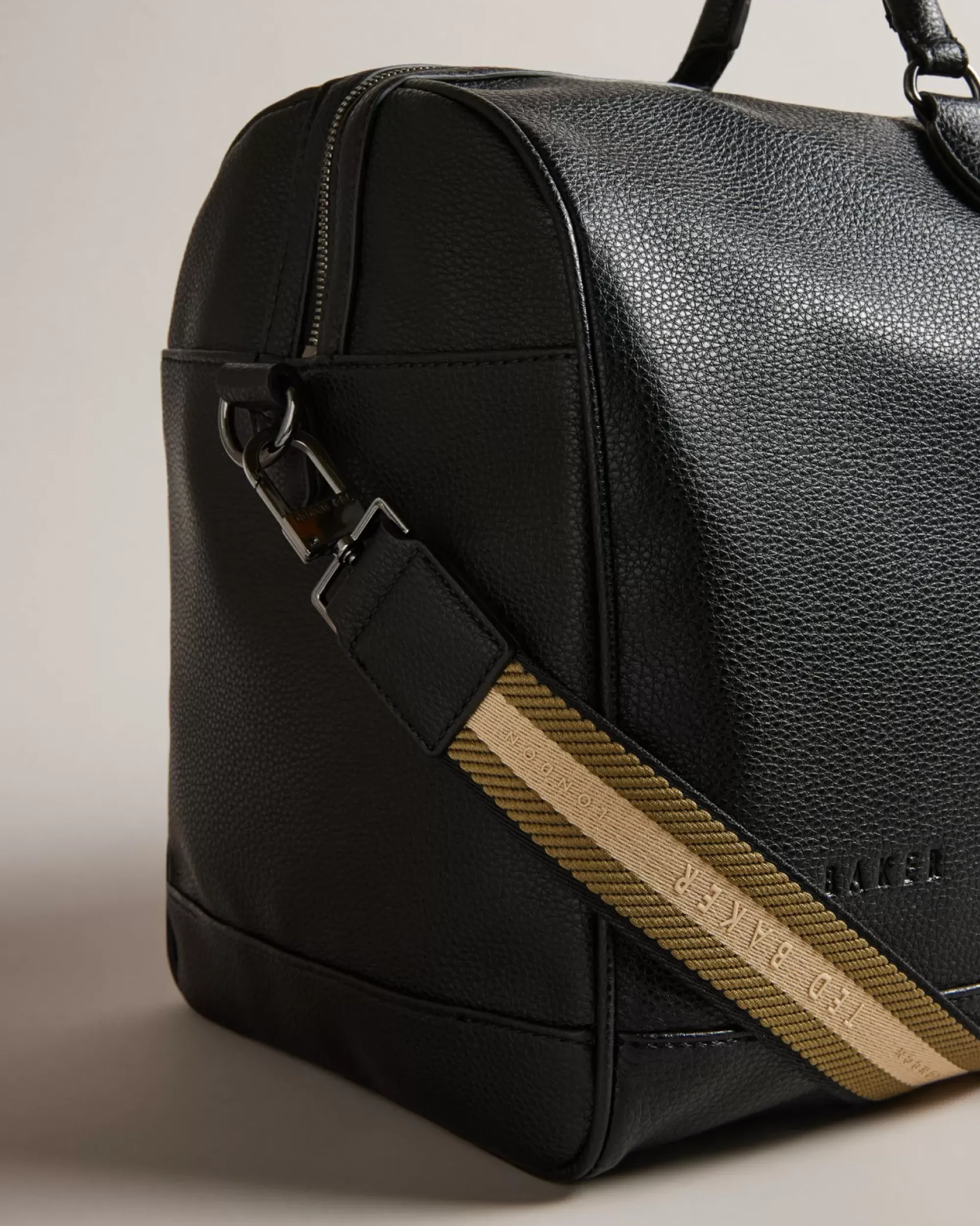 Ted Baker Kalvin Black Outlet