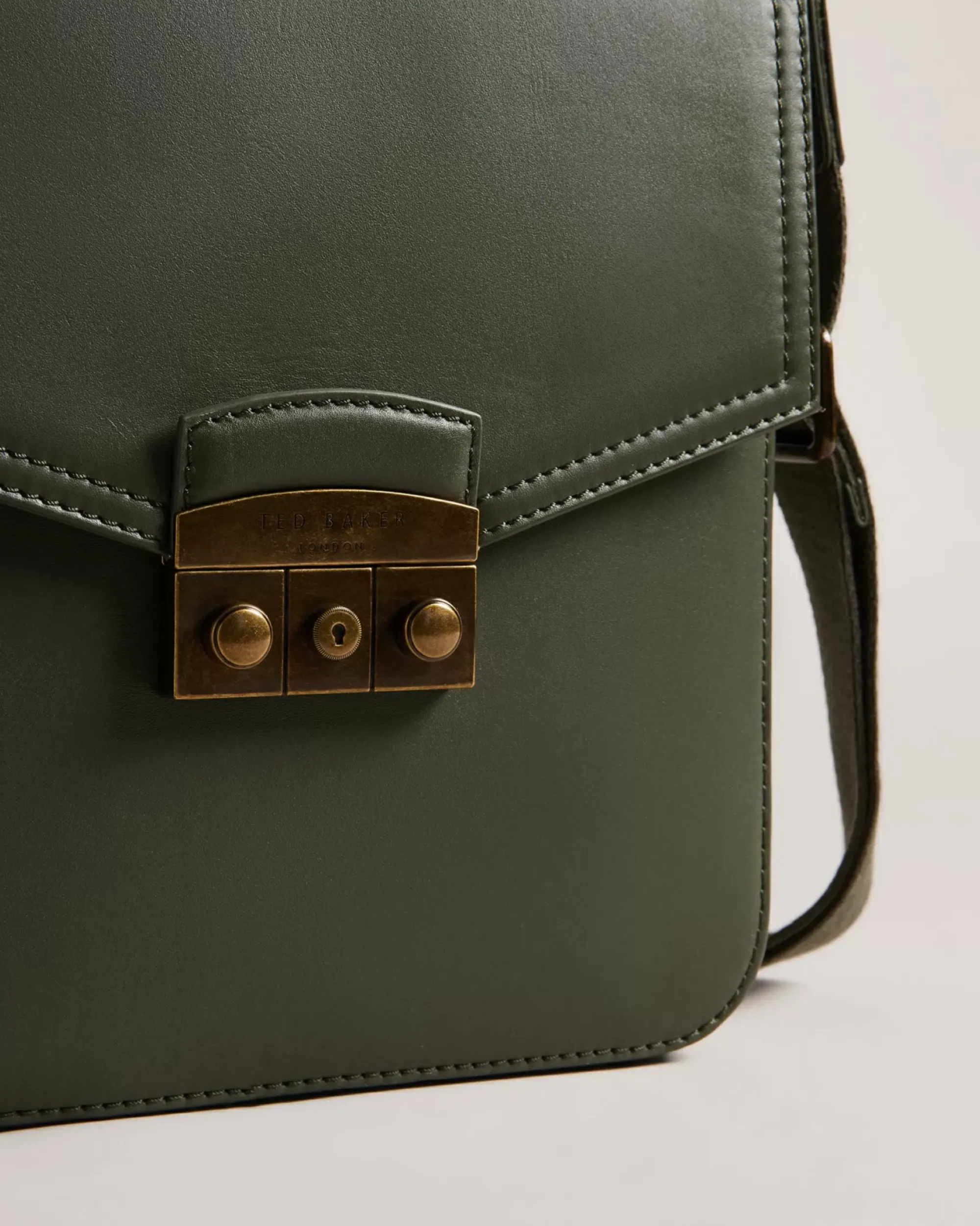 Ted Baker Kalvon Dark Green Clearance