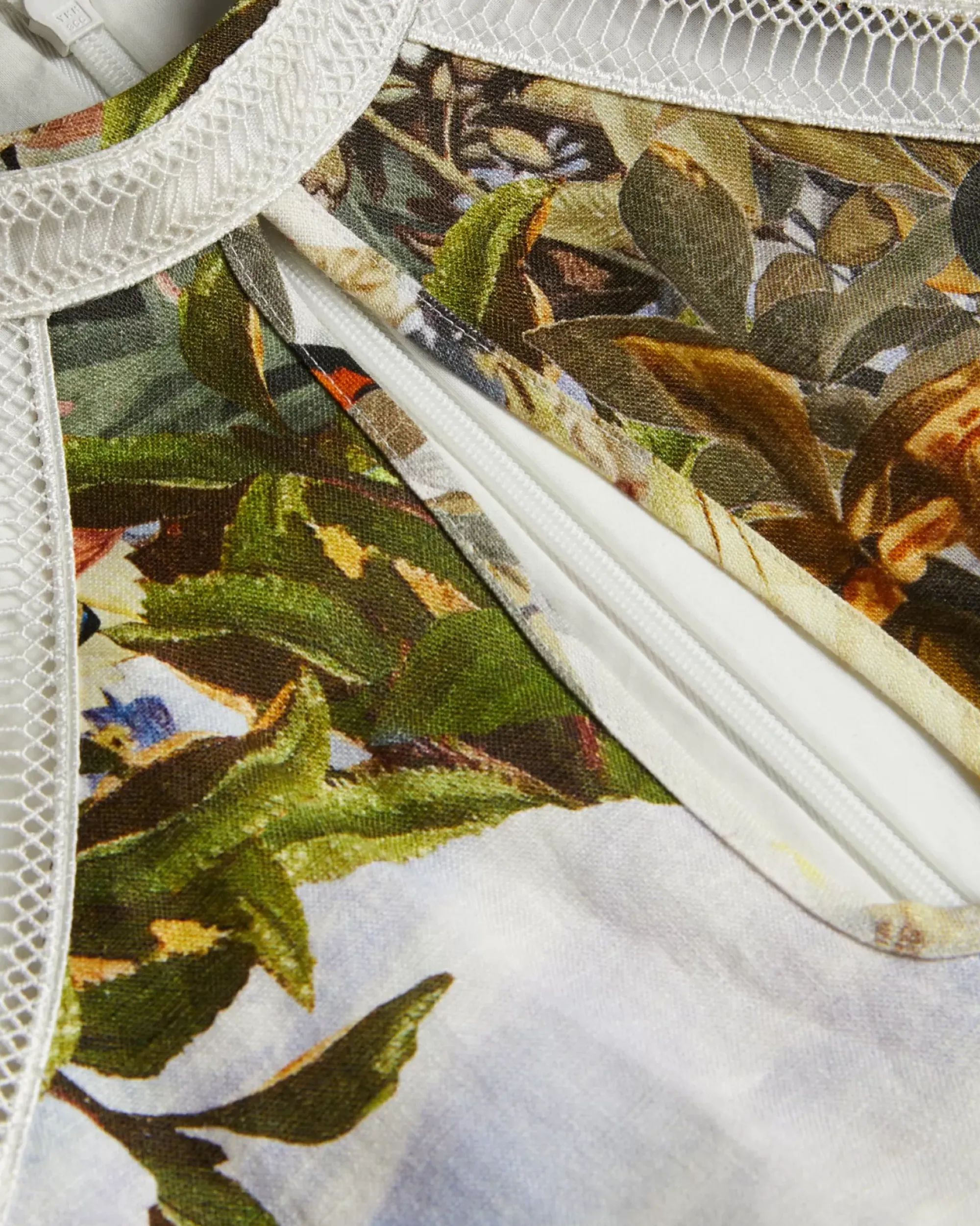 Ted Baker Maylily White Hot