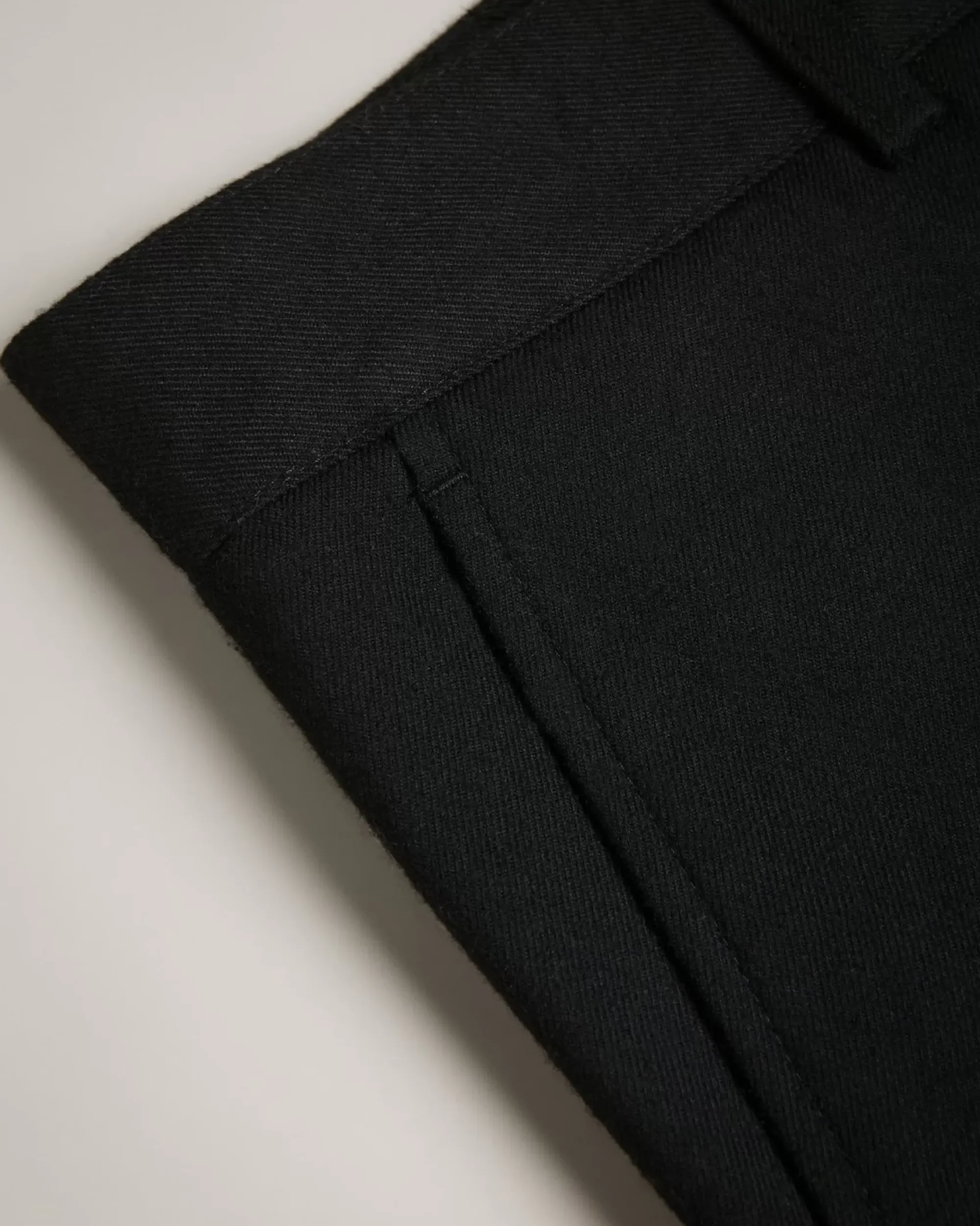 Ted Baker Quantem Black Online