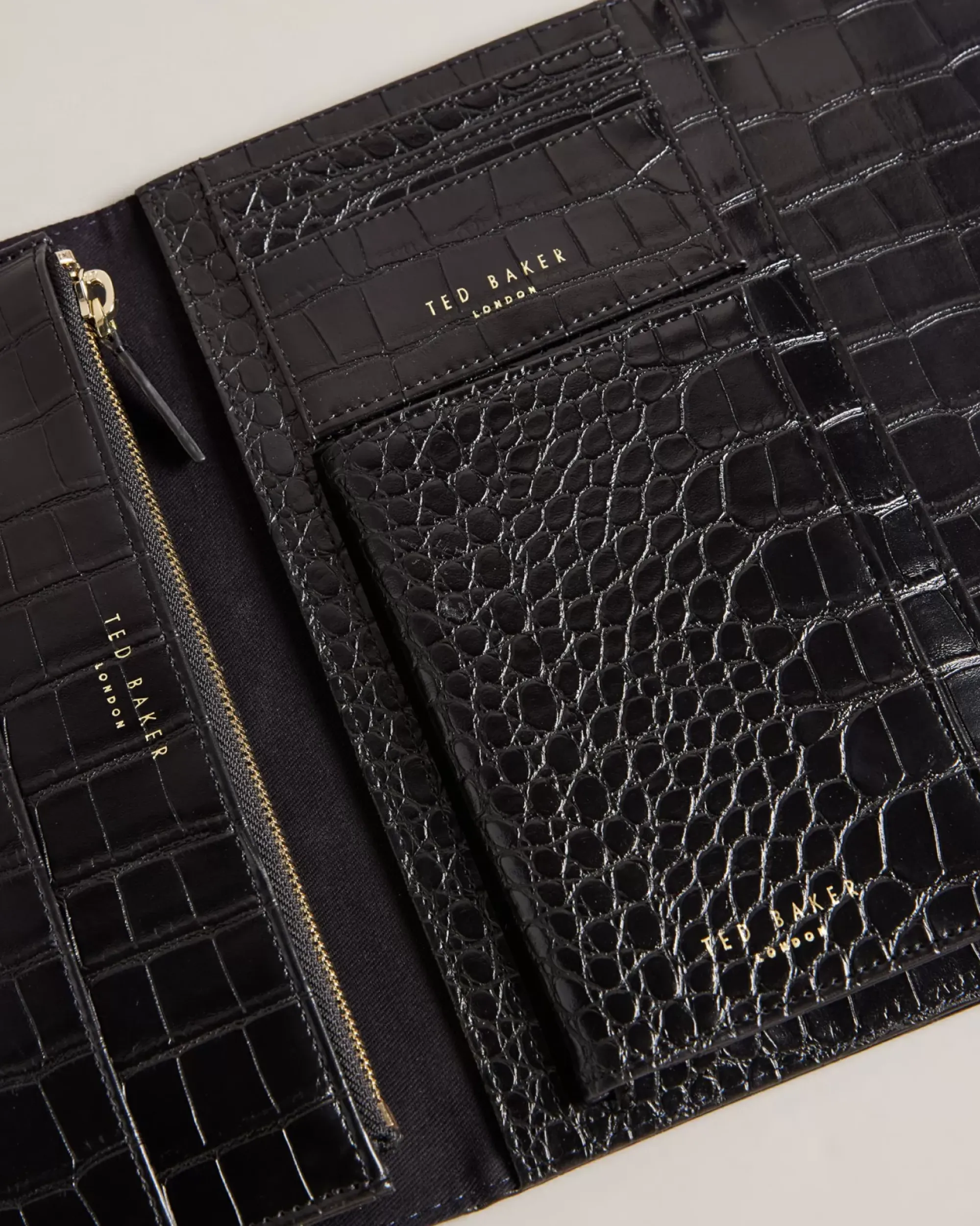 Ted Baker Travelz Black Outlet